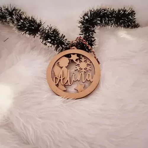 Decorațiune CreativArt personalizată din lemn pentru bradul de Crăciun