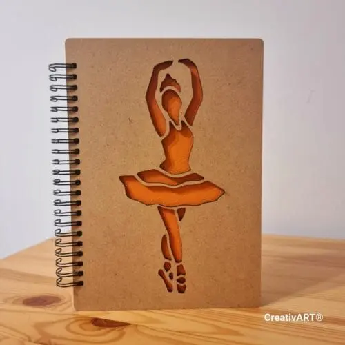 Agenda lemn model balerina Agenda lemn model balerina